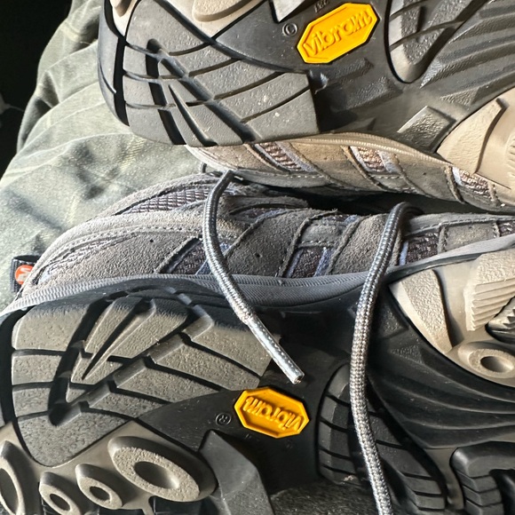 Merrell woman’s Moab 2 Mid waterproof hiking boot - Picture 4 of 8